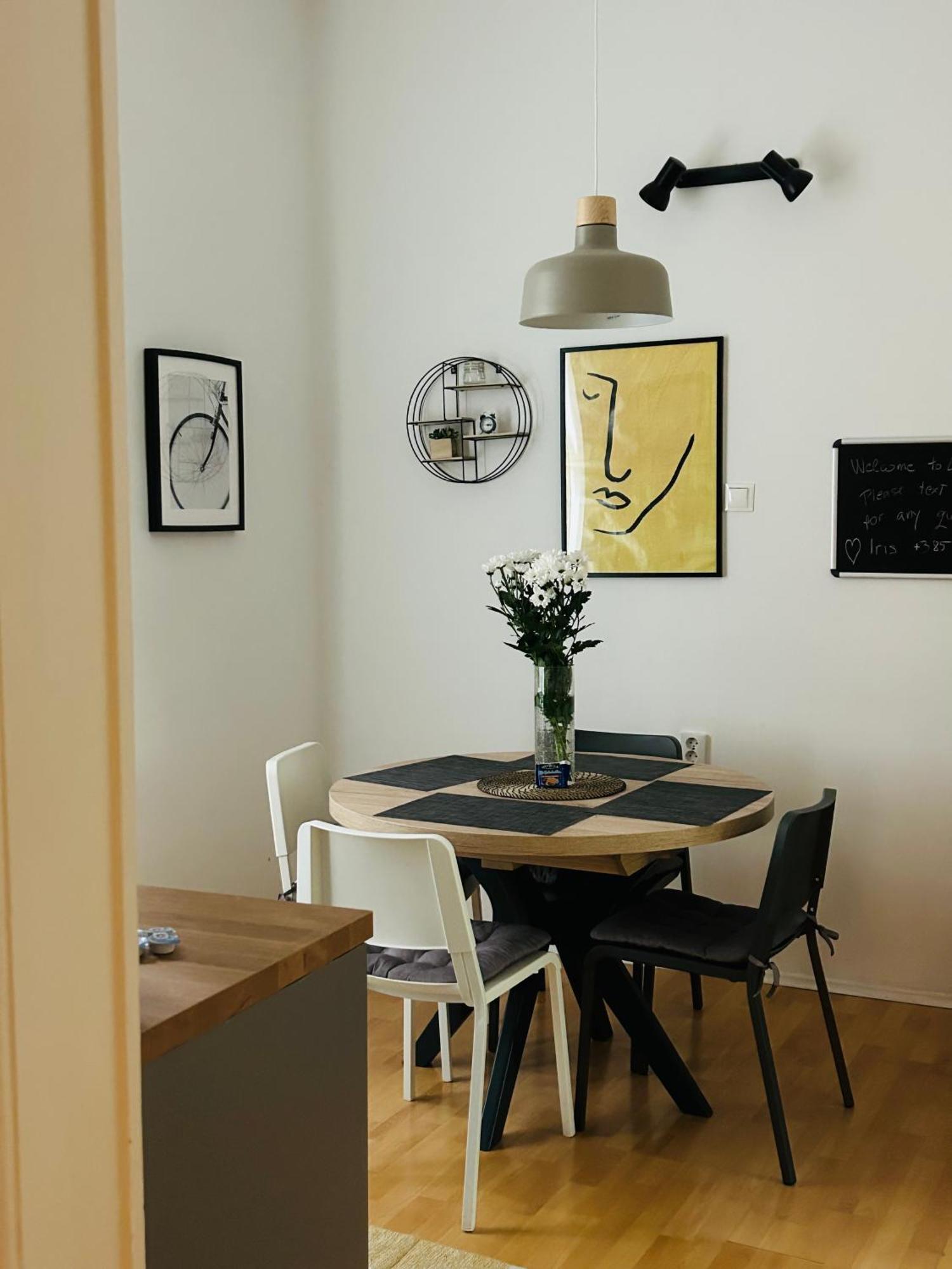 Апартаменты Local Heart At Main Square And Zrinjevac Park! Загреб Экстерьер фото