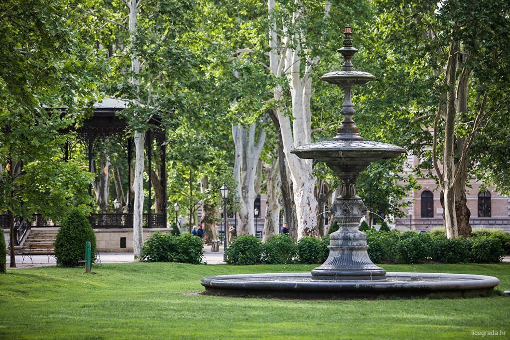 Апартаменты Local Heart At Main Square And Zrinjevac Park! Загреб Экстерьер фото